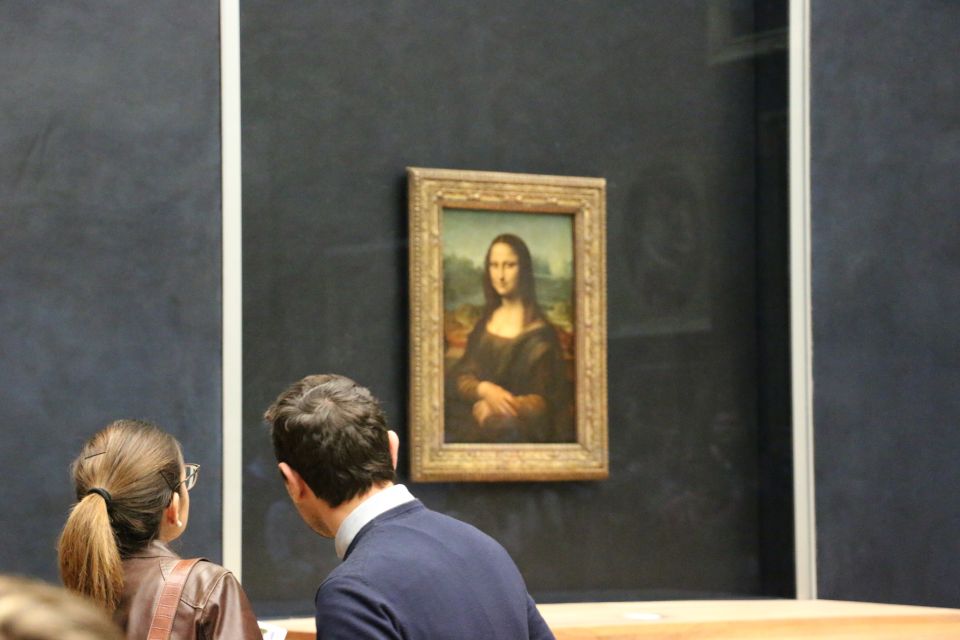 Paris: Louvre Museum Guided Tour With Skip-The-Ticket-Line - Experience Highlights