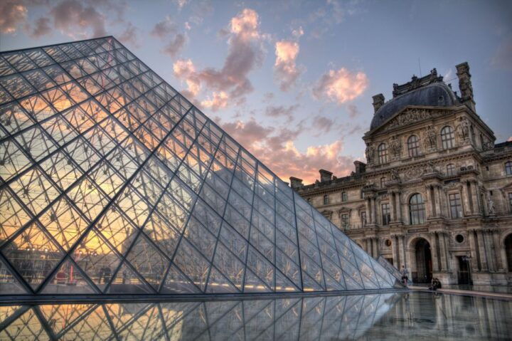 Paris Right Bank: A Self-Guided Audio Tour - Booking & Cancellation Policy