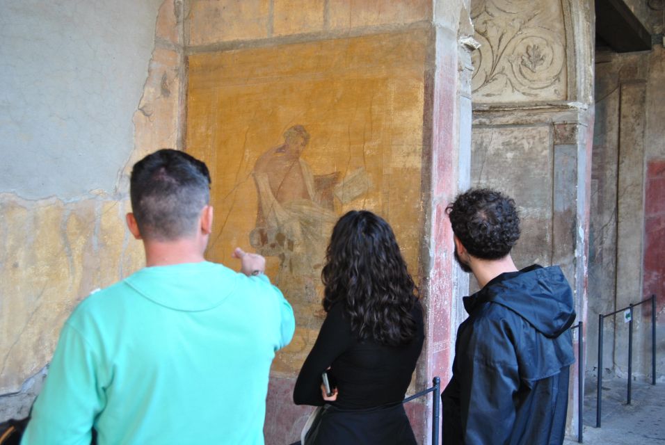 Pompeii 3H: Private Guided Tour With a Local Expert Guide - Itinerary