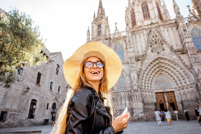 Private Guides Barcelona Tour With Skip the Line in Cathedral - Meeting and Transportation Information