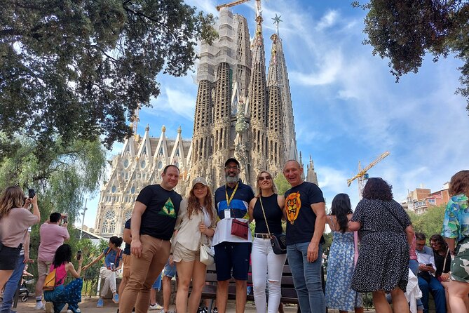 Private Tour Around the Outside of the Sagrada Familia - Booking Information