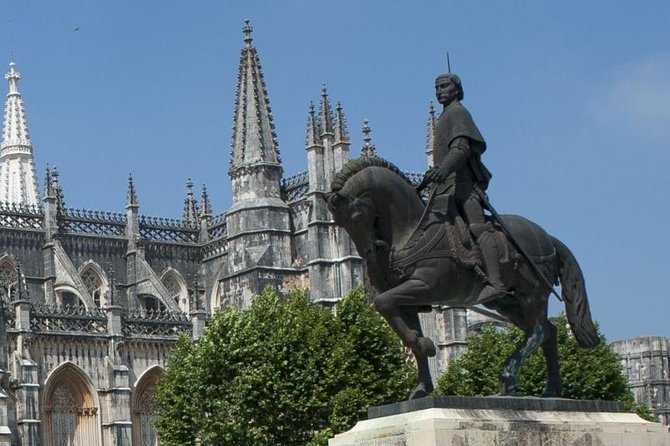 Private Tour to Batalha and Alcobaça Monastery and Natural Caves. - Common questions