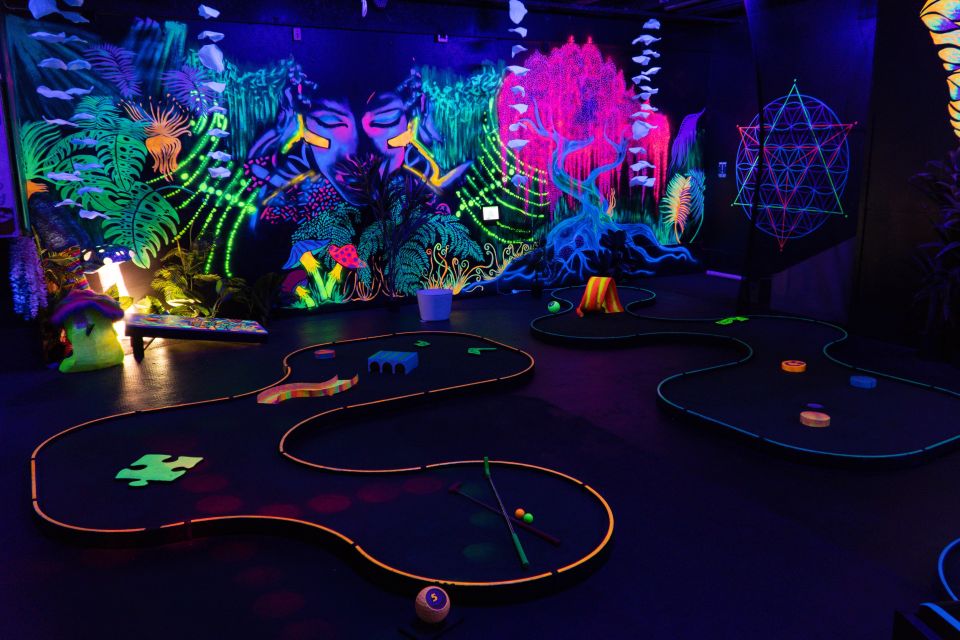 Queenstown: Indoor Putt 'n' Glow Mini Golf - Experience Highlights