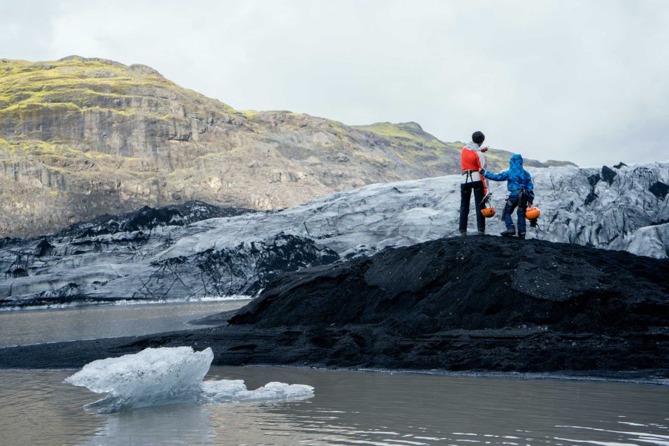 RVK: Glacier Hike, South Coast Waterfalls & Black Sand Beach - Black Sand Beach Exploration