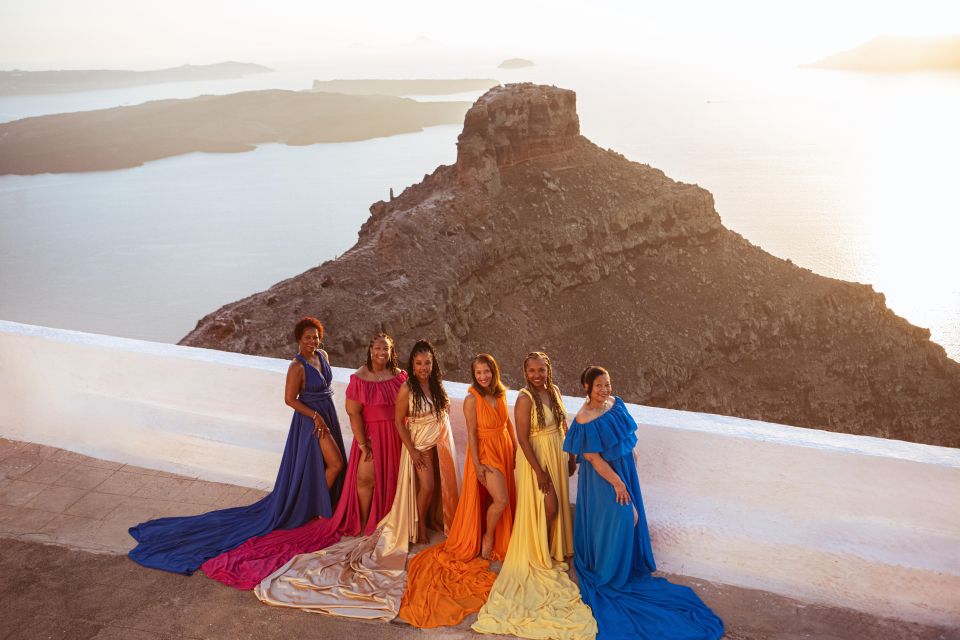 Santorini Flying Dress Photo Experience - Group Sizes and Pricing