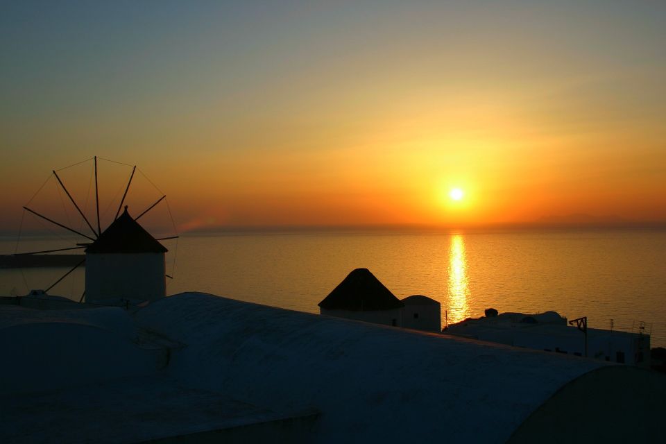 Santorini: Oia Cultural Highlights Sunset Walking Tour - Duration, Languages, and Reviews