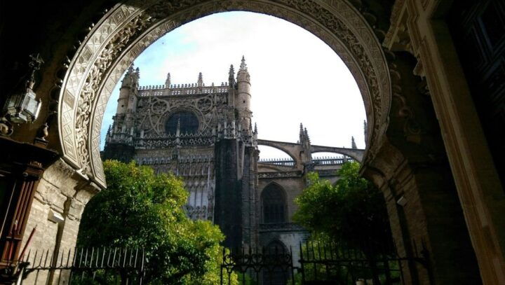 Seville: Cathedral & Giralda Fast-Track Guided Tour - Important Information