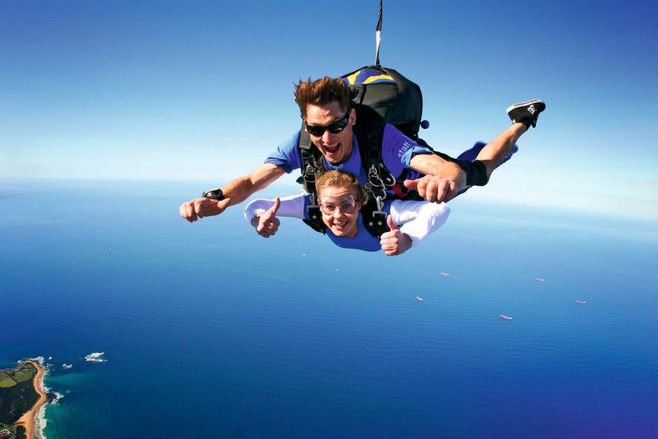 Sydney, Wollongong: 15,000-Foot Tandem Beach Skydive - Skydiving Experience