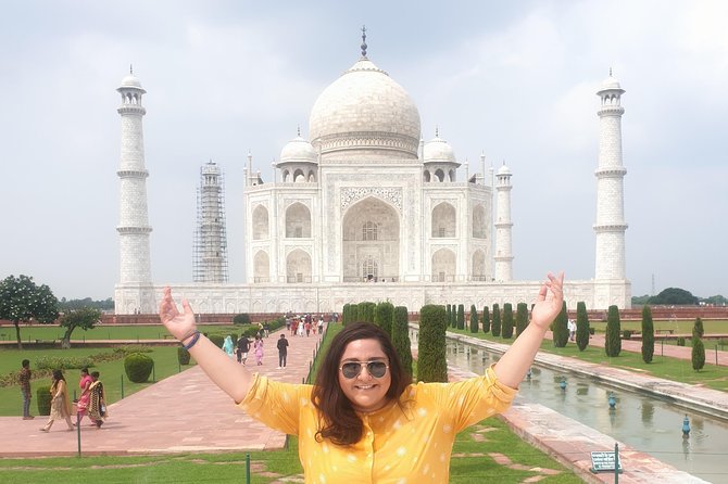 Taj Mahal Day Trip From Delhi With Private Car & Tour Guide - Tour Guide Expertise and Sightseeing