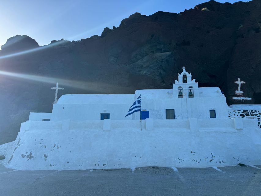 The Best of Santorini in a 5-Hour Private Tour - Oia Village Exploration