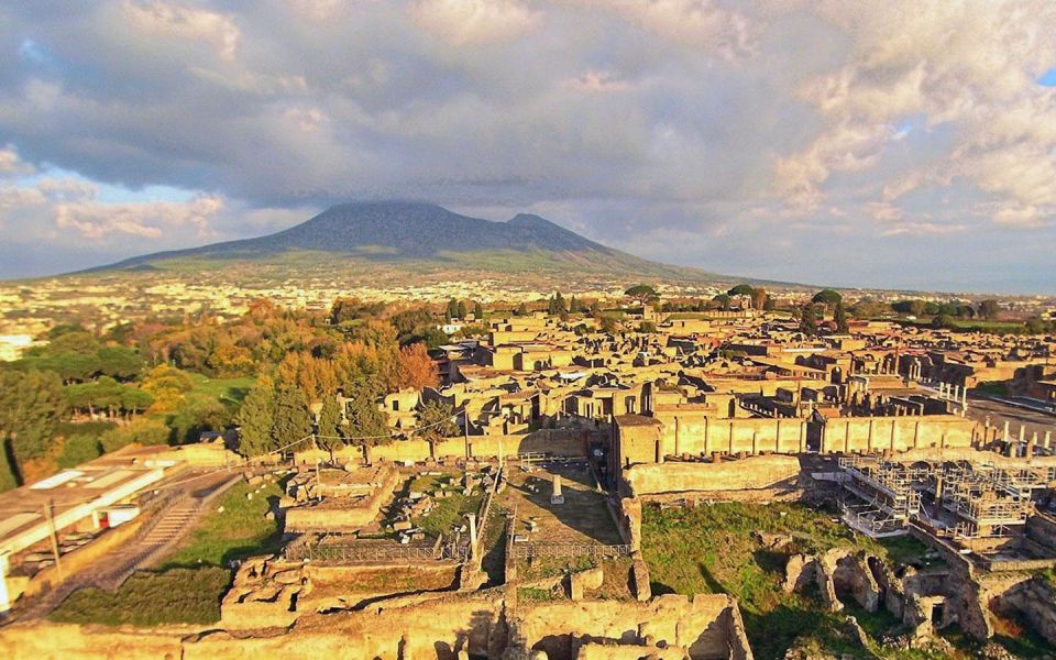 Transfer From Sorrento to Rome Area & Guided Pompeii - Itinerary