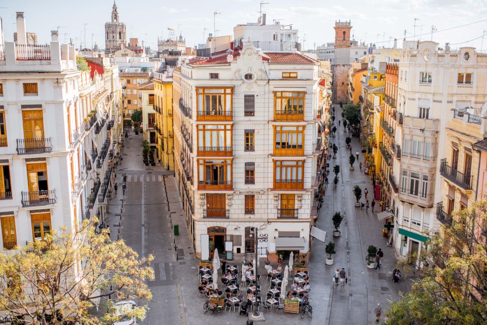 Valencia: Insta-Perfect Walk With a Local - Experience Highlights