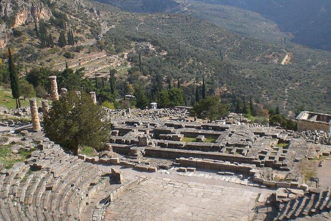 2-Day Trip to Delphi From Athens - Free Time in Delphi Town