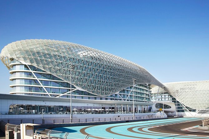 Abu Dhabi Airport Transfers: Abu Dhabi City to Airport AUH in Business Car - Customer Support