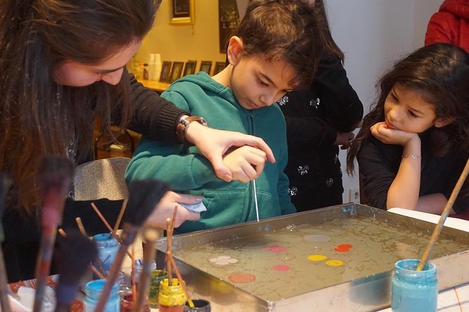 Art of Turkish Ebru Marbling Workshop in Istanbul - Enjoyable Extras