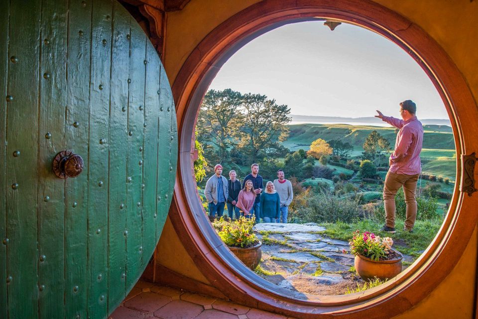 Auckland: Hobbiton Movie Set Day Trip With Festive Lunch - Full Description