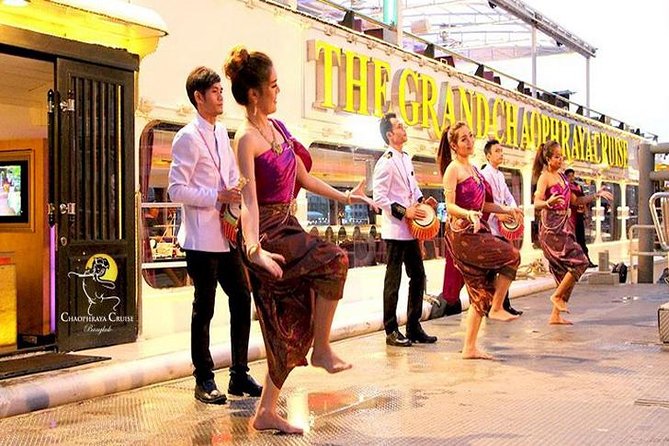 BANGKOK: Chaophraya Cruise Candle Light Dinner With Live Music - Accessibility Information