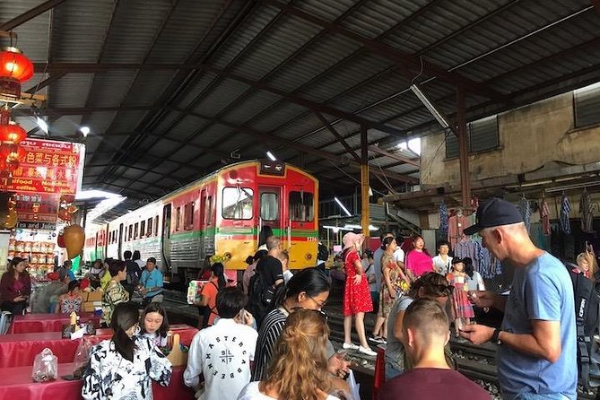 Bangkok Train Market and Floating Market Excursion - Culinary Delights