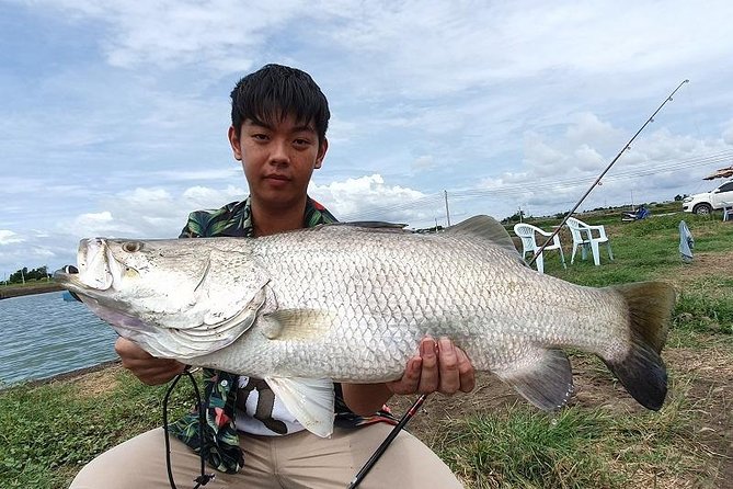 Big Barramundi Lure Fishing Thailand - Techniques for Lure Fishing Success