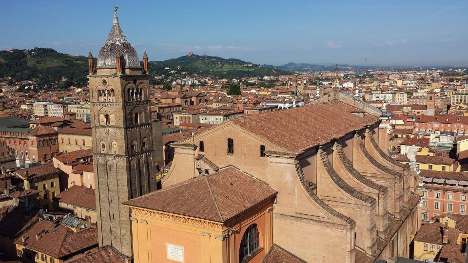 Bologna - Old Town Private Historic Walking Tour - Description