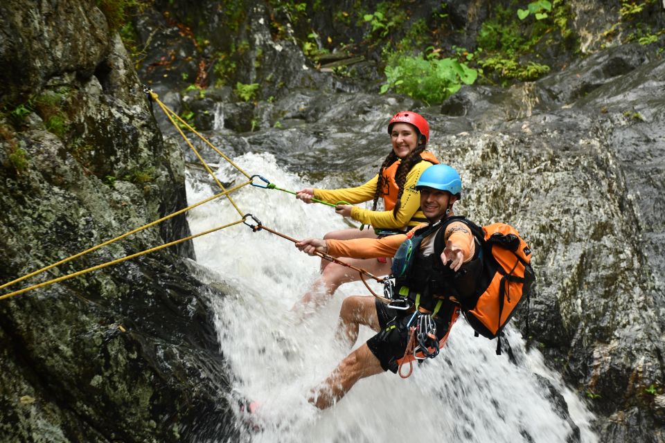 Cairns: Waterfalls Rainforest Experience - Meeting Point Information