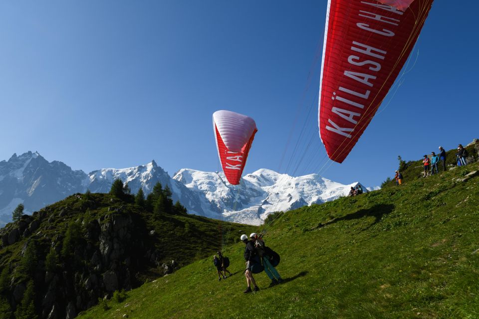 3 chamonix tandem paragliding flight with mont blanc views Chamonix: Tandem Paragliding Flight With Mont-Blanc Views