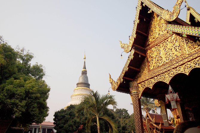 Chiang Mai History With Tricycle Riding & Walking Private Tour - Guided Walking Tour Highlights