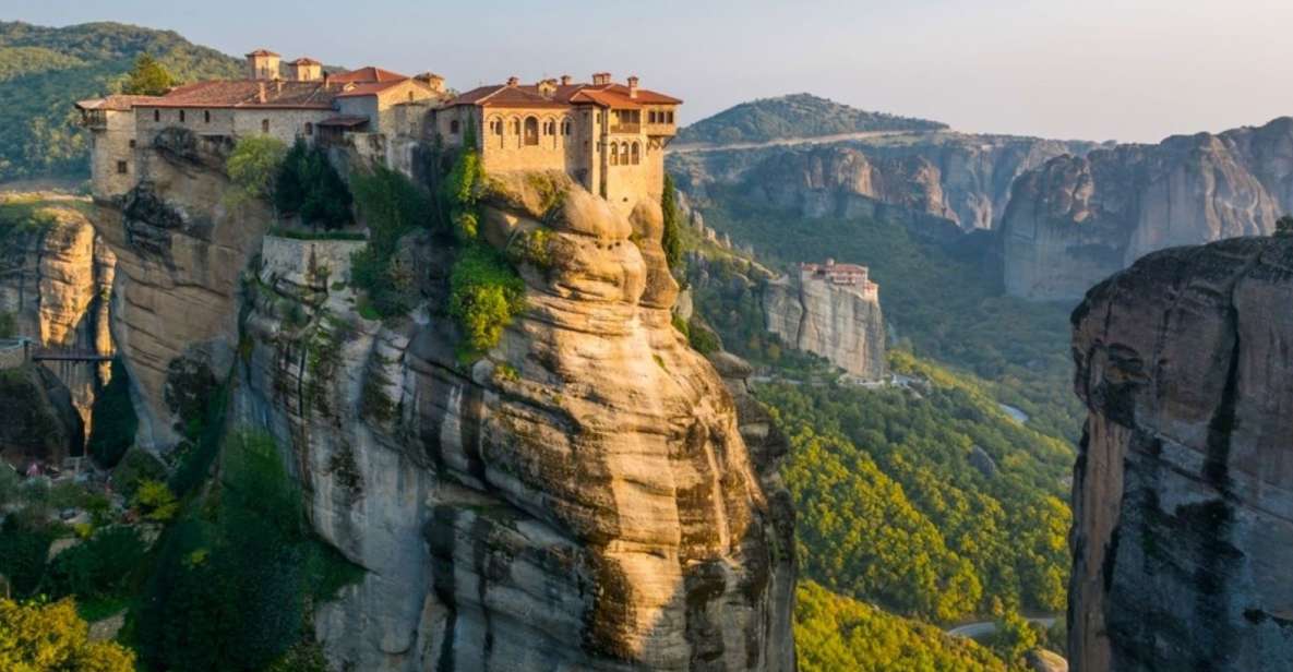 Delphi and Meteora: 2-Day Bus Tour From Athens - Experience Highlights