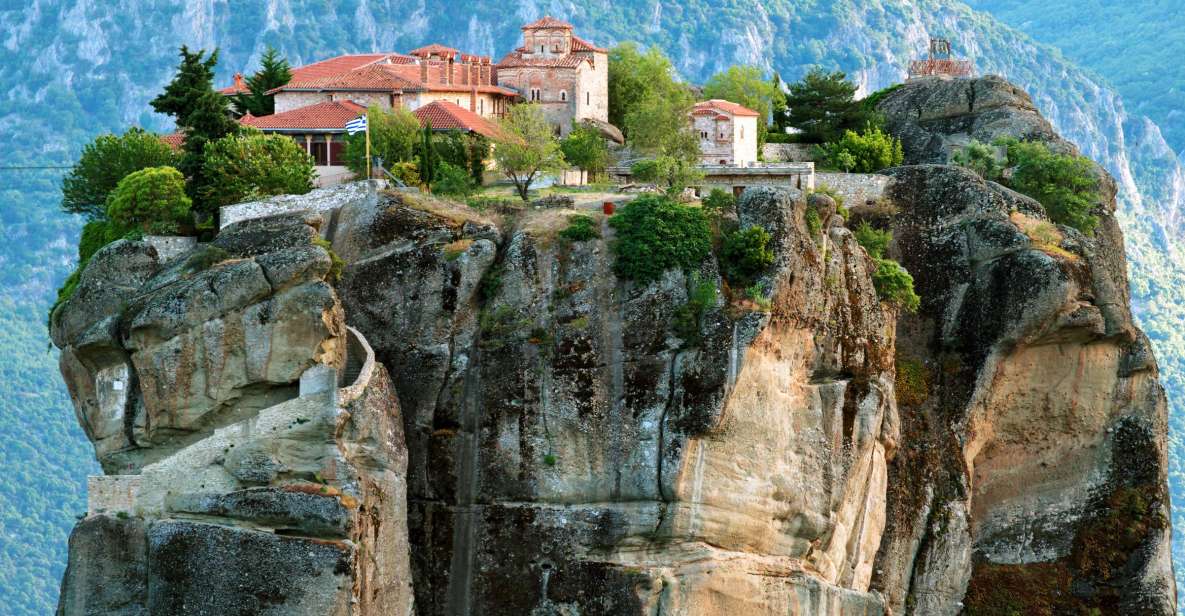 Delphi and Meteora: 3-Day Tour From Athens - Meals Included