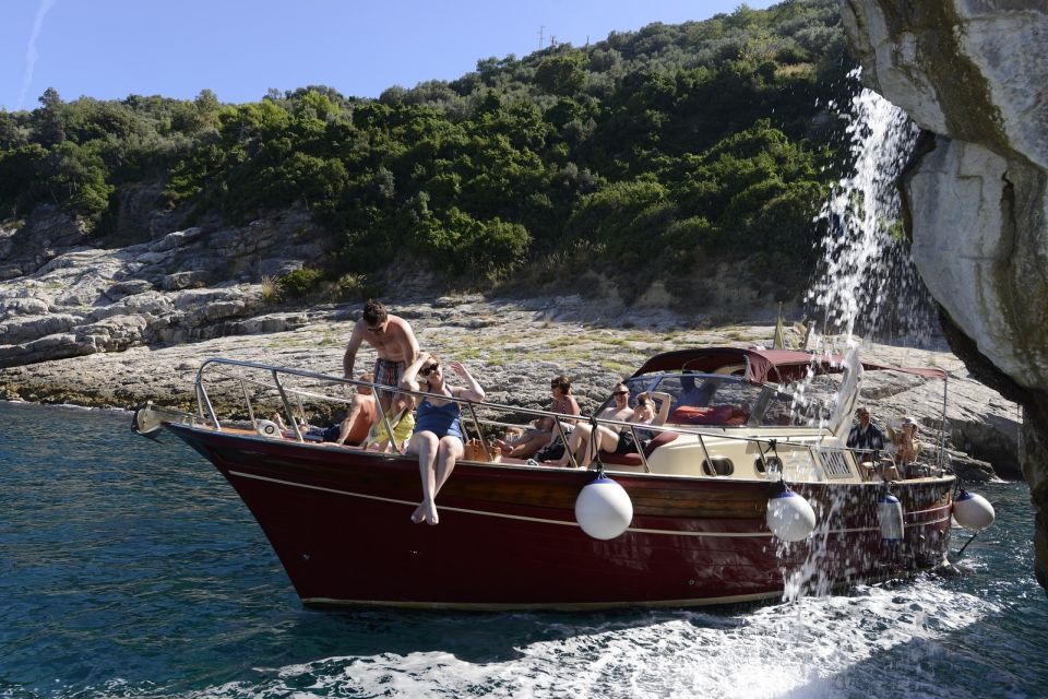 From Rome: High Speed Train Transfer and Boat Tour of Capri - Meeting Point