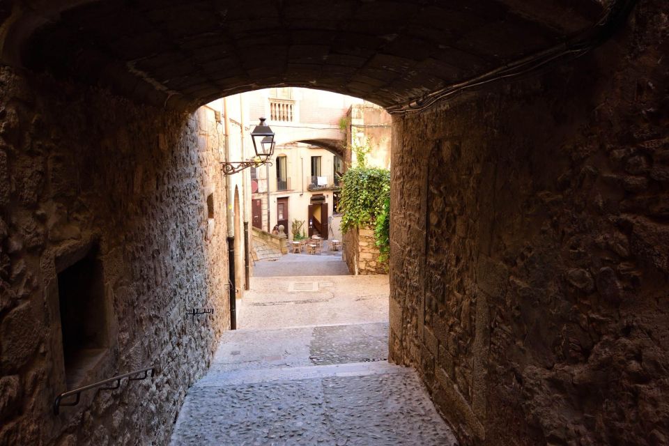 Girona: Self-guided Audio City Tour on Your Phone - Directions