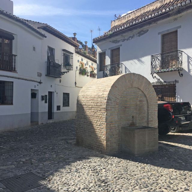 Granada: Albaicín and Sacromonte Smartphone Audio Guide - Booking Information