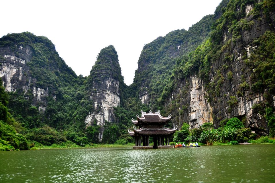 Hanoi: Hoa Lu, Mua Cave and Trang an Day Tour With Lunch - Itinerary Details