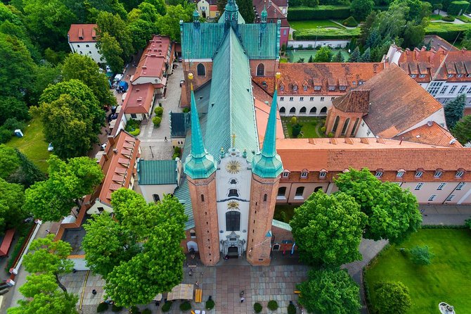 Join-In Shore Excursion: Highlights of Gdansk With Visit Oliwa Cathedral - Meeting and Pickup