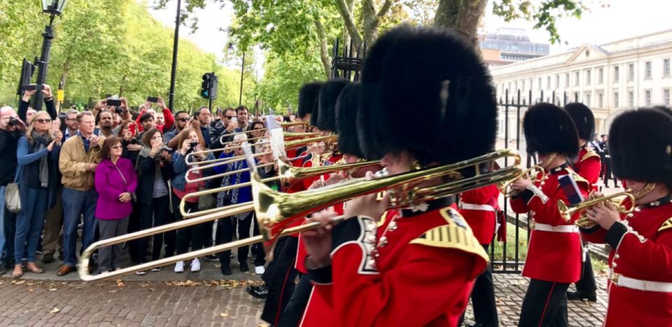 London: Tower and Westminster Tour With River Cruise - Experience