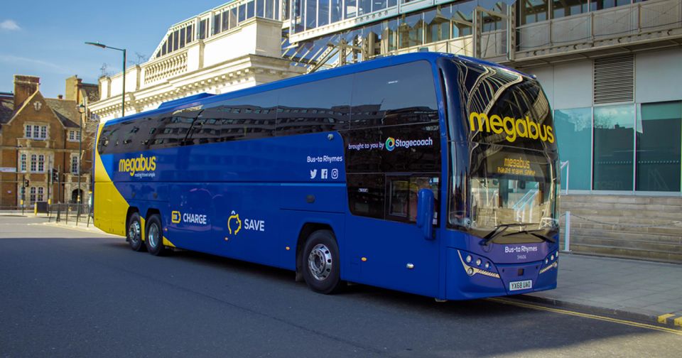 Manchester Airport: BUS Transfer To/From London - Onboard Amenities