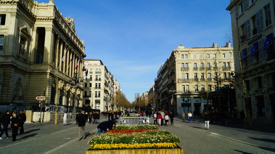 Marseille: Bookbinding Experience in the Vieux Port - Common questions