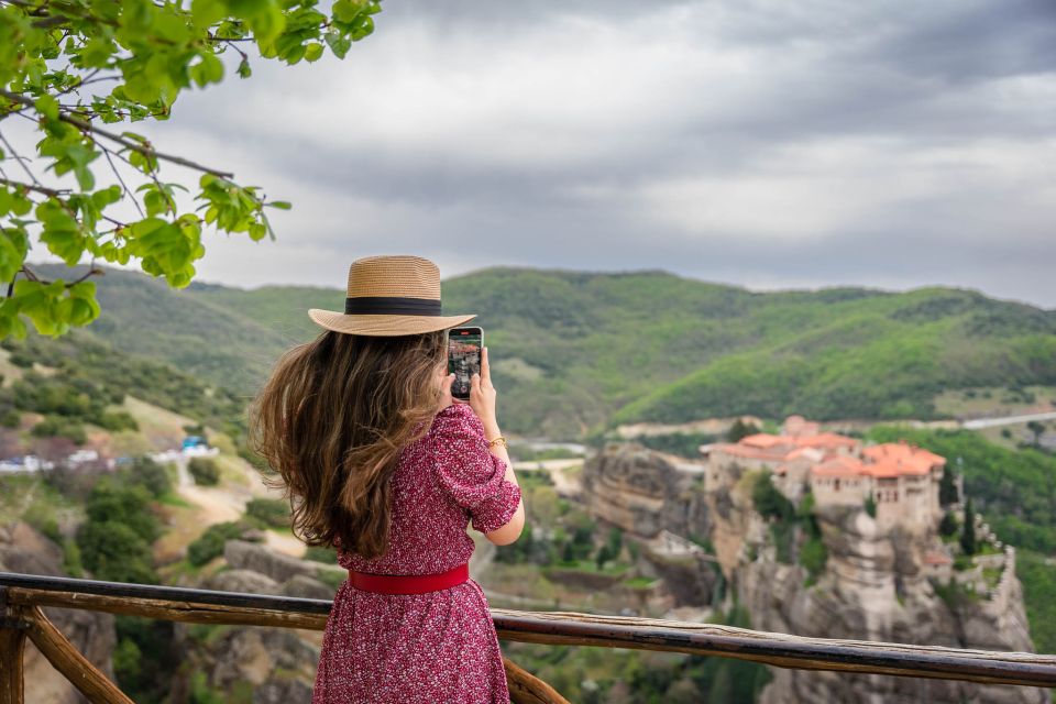 Meteora Half Day Tour With a Local Photographer - Experience Highlights