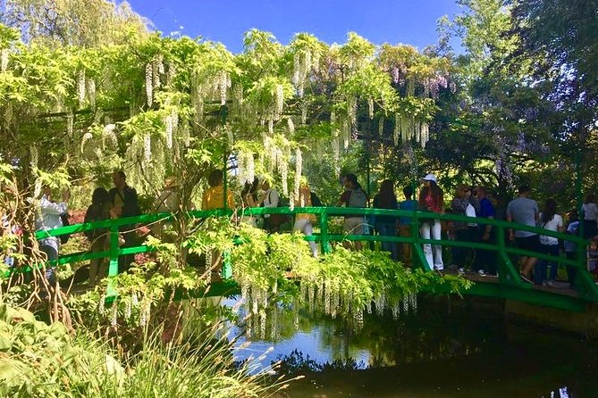 Monets Gardens & House With Art Historian: Private Giverny Tour From Paris - Itinerary and Tour Schedule