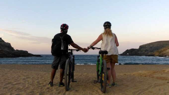 Mykonos Romantic Bike Tour With Private Picnic at the Beach - Itinerary