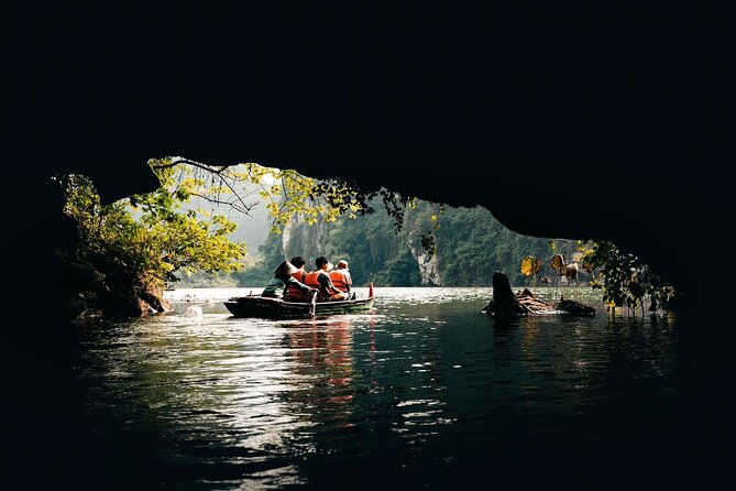 NINH BINH Full-day Tour From HA NOI By Limousine - Explore Hoa Lu Ancient Capital