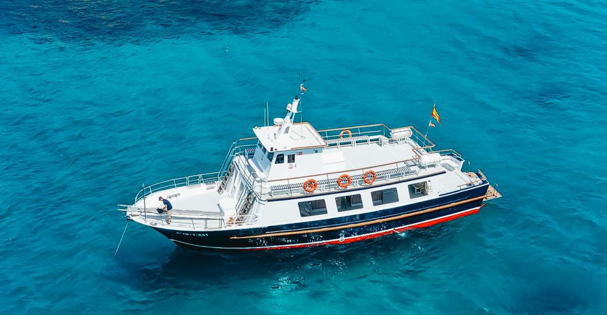 Palma: Palma Bay Boat Tour & Snorkeling With Drink Included - Tour Duration and Languages