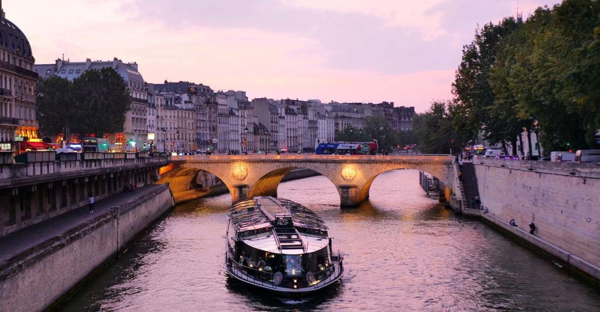 Paris : Audio Guided Tour of the Bridges of Paris - Experience