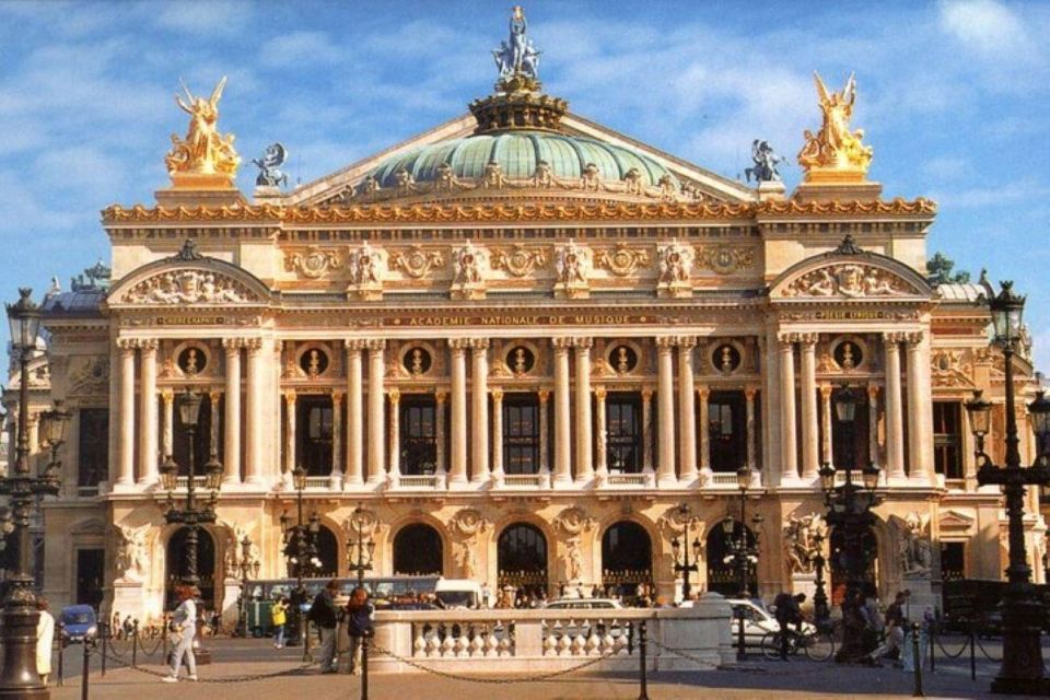 Paris: CœUr De Bohème Tour - Heart of the City - Tour Description