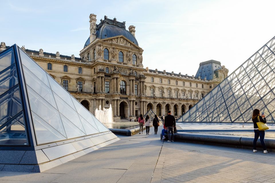 Paris: Highlights Self-Guided Scavenger Hunt and Tour - Common questions