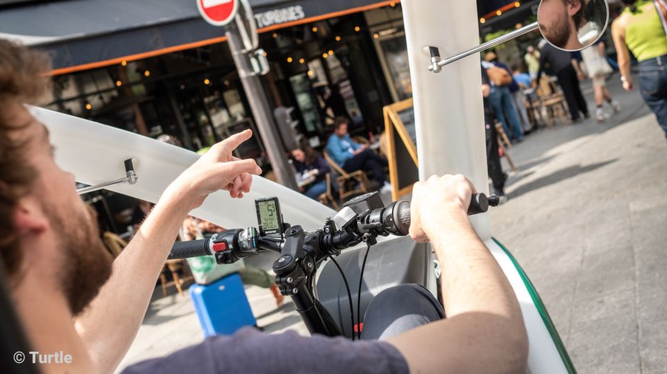 Paris : Private Guided Tour by Pedicab - Napoléon - Meeting Point