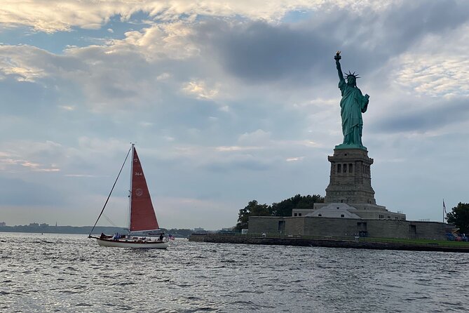 Private Sail Around New York City and The Statue of Liberty - Booking Information and Schedule