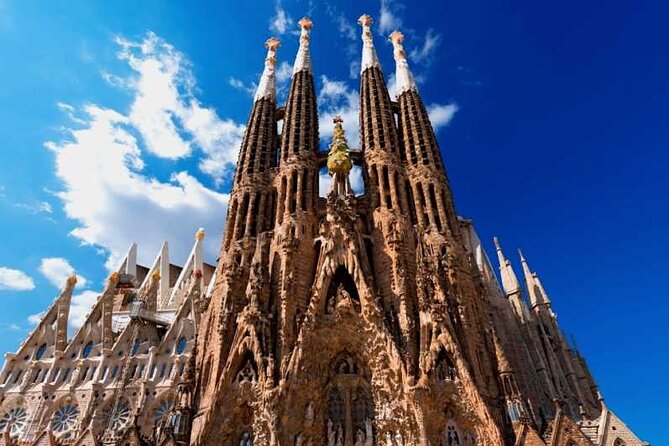 Sagrada Familia "Fast Track" Guided Tour in Barcelona - Booking Information