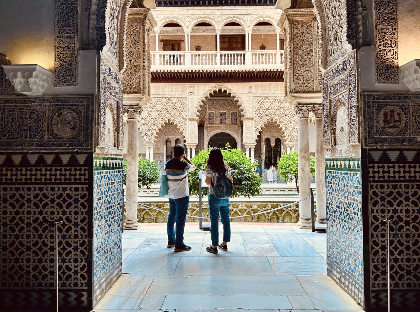 Seville Full Day Tour With Alcázar & Flamenco - Flamenco Show Experience