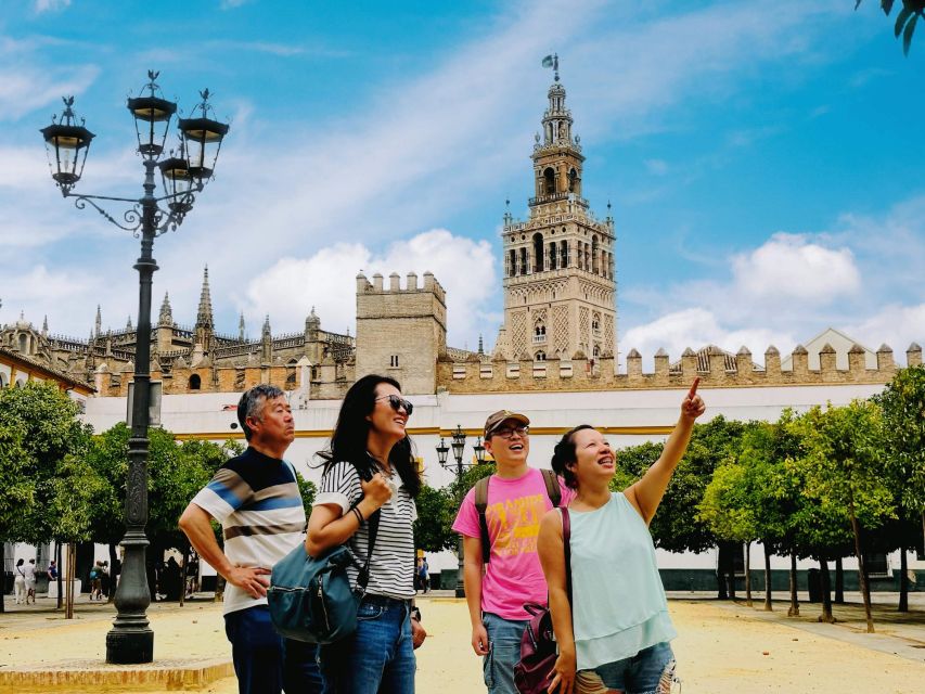 Seville: Royal Alcazar & Highlights of Seville Walking Tour - Itinerary